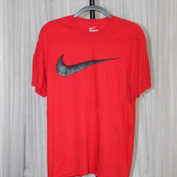 Nike Swoosh Logo Tee.  Red.  Sz. L - Picture 1 of 6